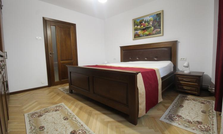 Unirii-Bld. Unirii Fantani-Palatul Parlamentului-centrala proprie-renovat