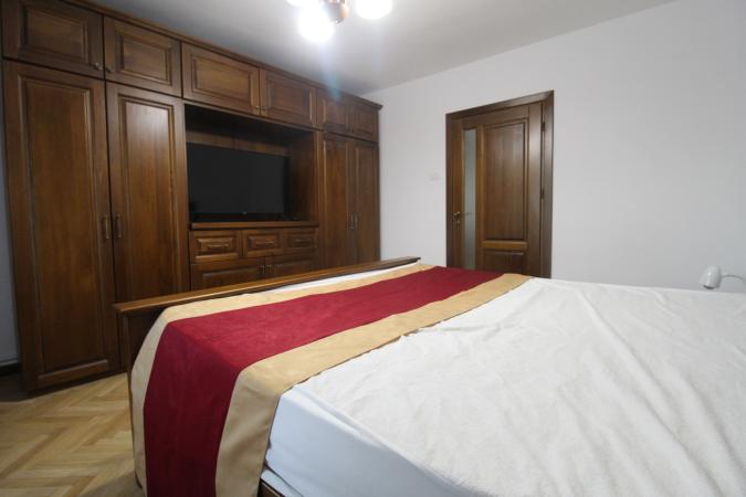 Unirii-Bld. Unirii Fantani-Palatul Parlamentului-centrala proprie-renovat
