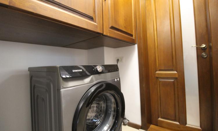 Unirii-Bld. Unirii Fantani-Palatul Parlamentului-centrala proprie-renovat