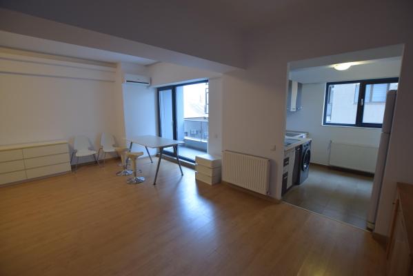 Decebal Delea Calarasi Spatiu birouri 2 camere 80mp Bloc Nou