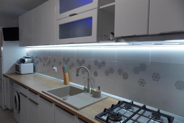 apartament 3 camere 80mp mobilat si utilat B dul Decebal