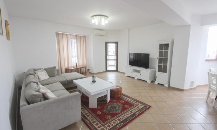 4 camere - Sisesti - 110 mp utili -