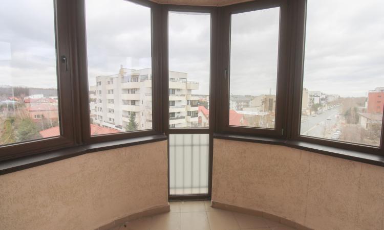 4 camere - Sisesti - 110 mp utili -