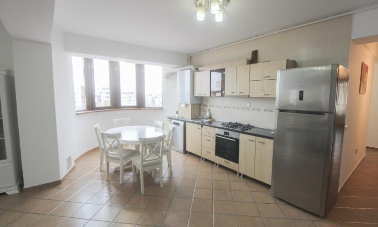 4 camere - Sisesti - 110 mp utili -