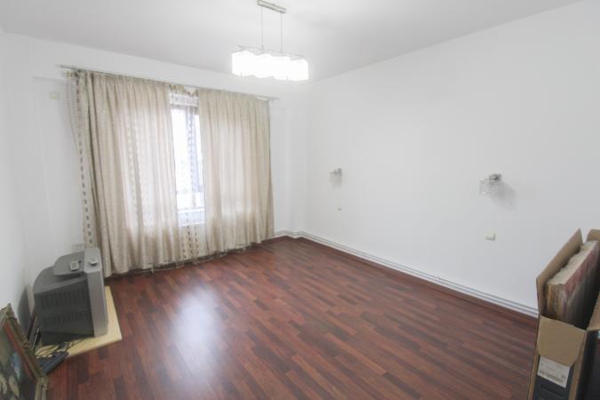 4 camere - Sisesti - 110 mp utili -