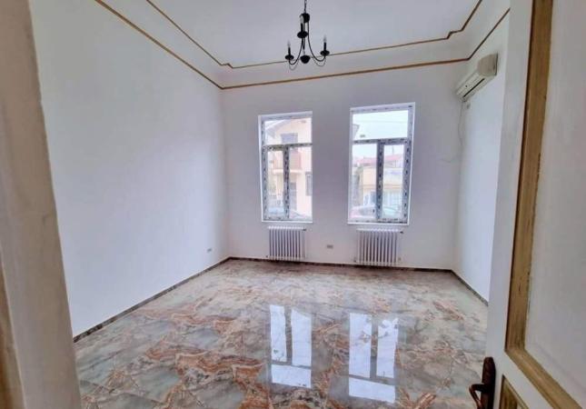Piata Unirii Cantemir Marasesti Spatiu birouri in Vila 340mp 12 camere