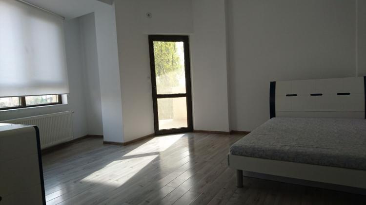 BANEASA - SISESTI, apartament 4 camere in bloc, nemobilat sau mobilat