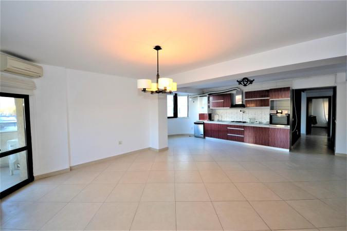 BANEASA - SISESTI, apartament 4 camere in bloc, nemobilat sau mobilat