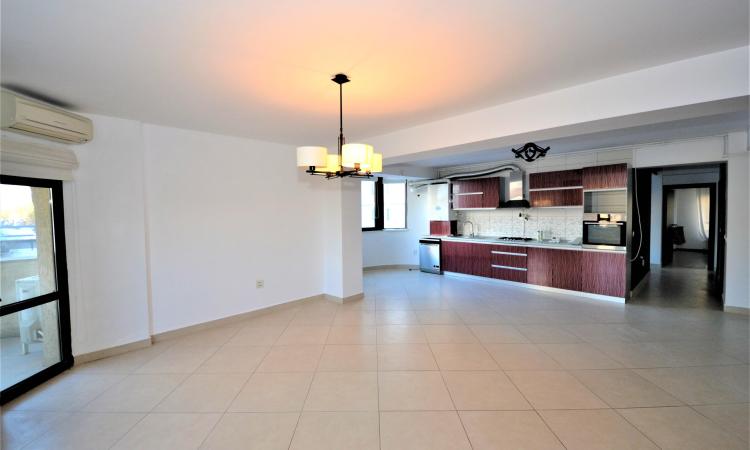 BANEASA - SISESTI, apartament 4 camere in bloc, nemobilat sau mobilat