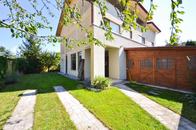 Baneasa - Teisani, vila P+1E+M duplex, 4 camere, suprafata utila 177 mp