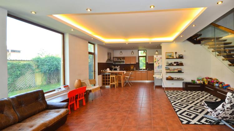 Baneasa - Teisani, vila P+1E+M duplex, 4 camere, suprafata utila 177 mp