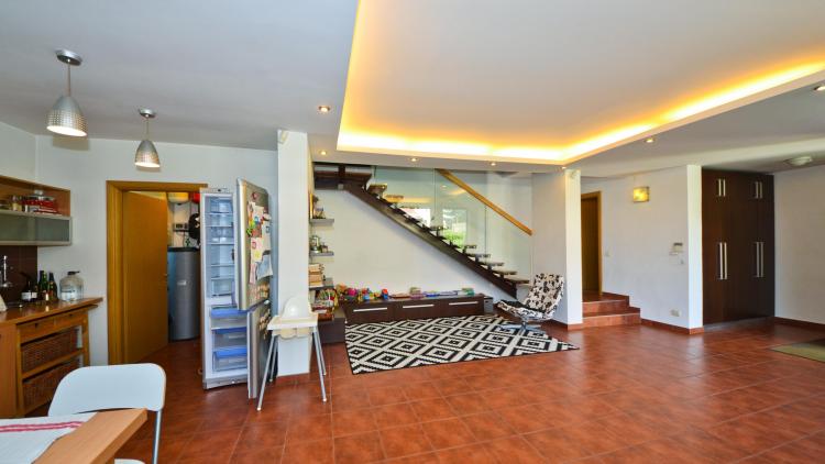 Baneasa - Teisani, vila P+1E+M duplex, 4 camere, suprafata utila 177 mp