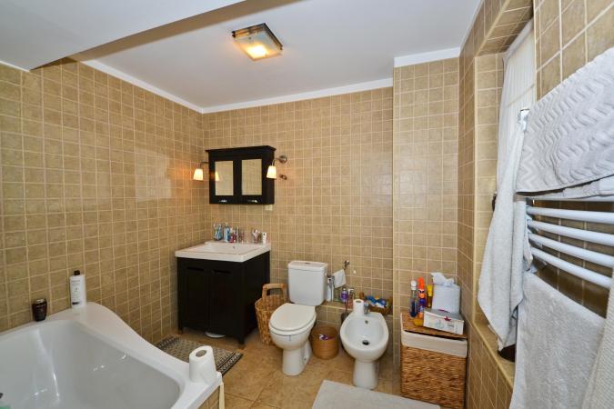 Baneasa - Teisani, vila P+1E+M duplex, 4 camere, suprafata utila 177 mp