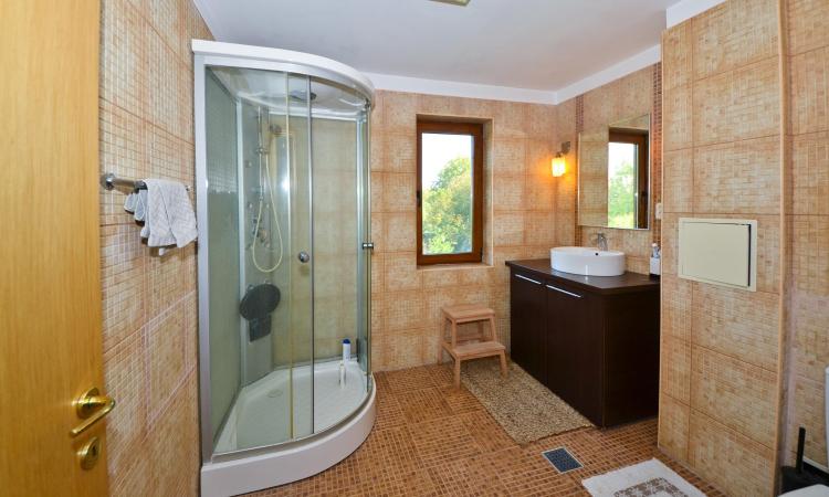 Baneasa - Teisani, vila P+1E+M duplex, 4 camere, suprafata utila 177 mp