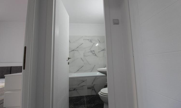 2 camere -semidecomndat-Ion Mihalache-prima inchiriere