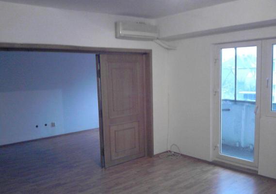 Tineretului / Timpuri Noi Metrou Spatiu birouri 4 camere 90mp