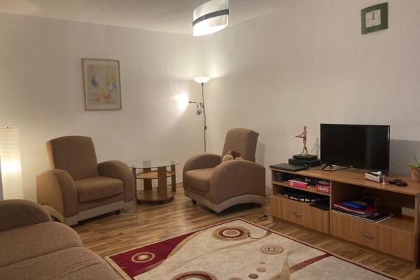 Timpuri Noi Nerva Traian Mall Vitan Garsoniera Spatioasa 42mp