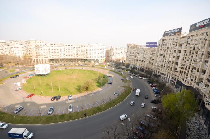 Unirii - Rond Piata Alba Iulia - 2 camere vedere rond- prima inchiriere