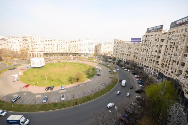 Unirii - Rond Piata Alba Iulia - 2 camere vedere rond- prima inchiriere