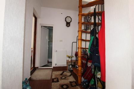 3 camere-vila-7 minute Piata Victoriei