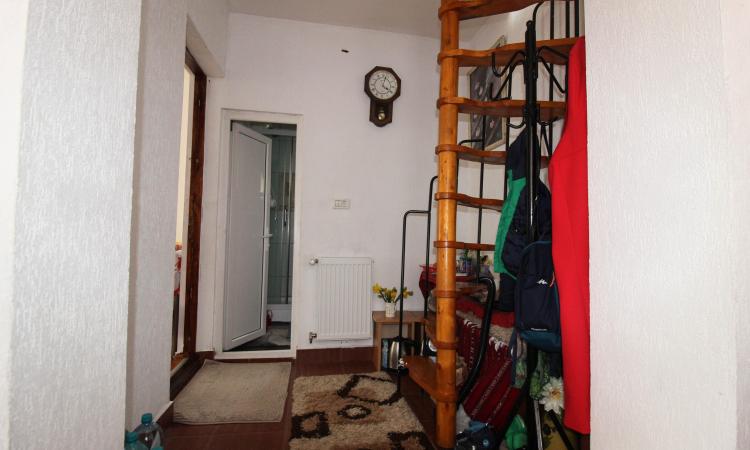3 camere-vila-7 minute Piata Victoriei