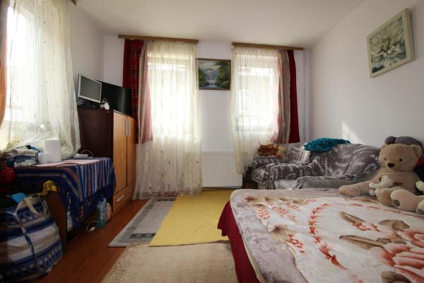 3 camere-vila-7 minute Piata Victoriei