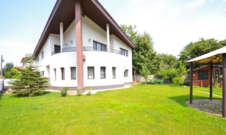 Baneasa - Teisani, vila P+1E, 6 camere, suprafata utila 212 mp