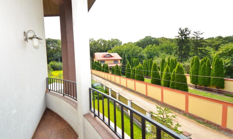 Baneasa - Teisani, vila P+1E, 6 camere, suprafata utila 212 mp