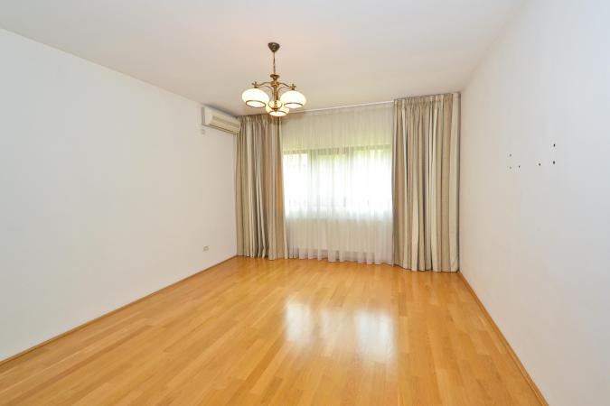Baneasa - Teisani, vila P+1E, 6 camere, suprafata utila 212 mp