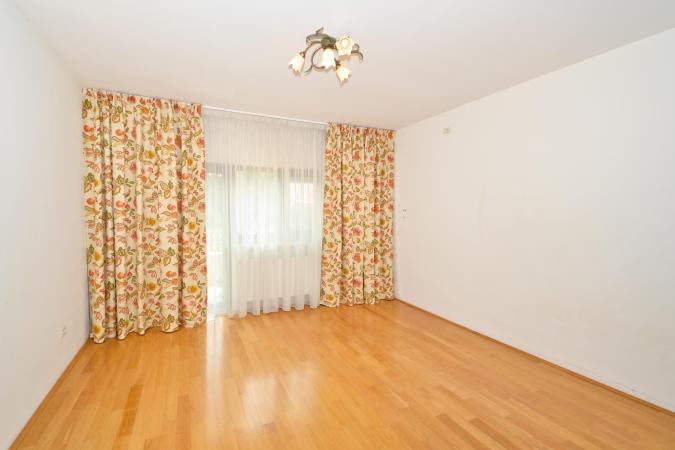 Baneasa - Teisani, vila P+1E, 6 camere, suprafata utila 212 mp