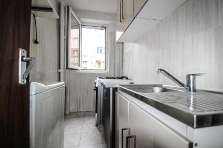2 camere -decomandat-Victoriei