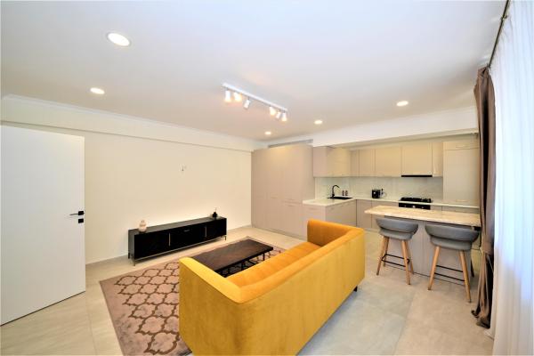 Apartament de vanzare, mobilat si utilat, finisaje si design de calitate