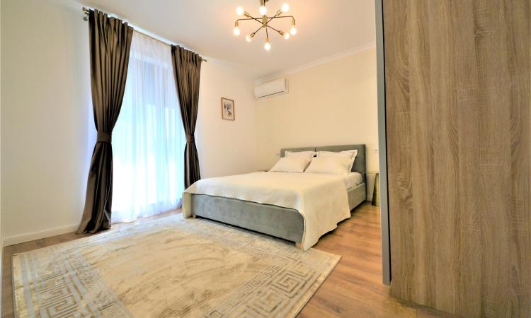 Apartament de vanzare, mobilat si utilat, finisaje si design de calitate