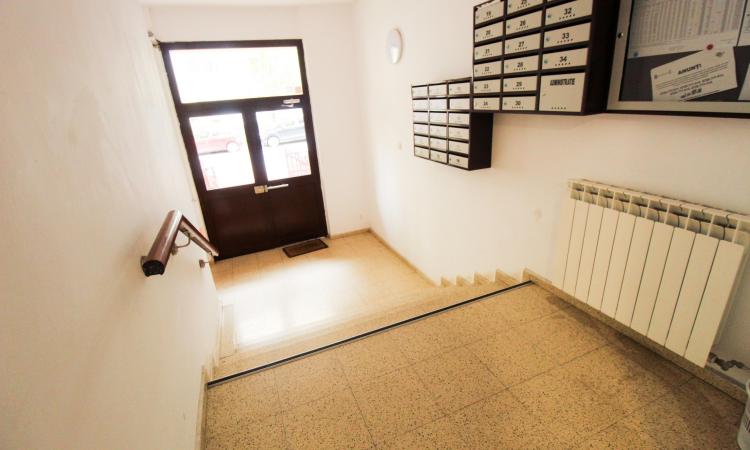 Calea Calarasilor-Matei Basarab-bloc mixt-reabilitat-3 min. metrou Muncii