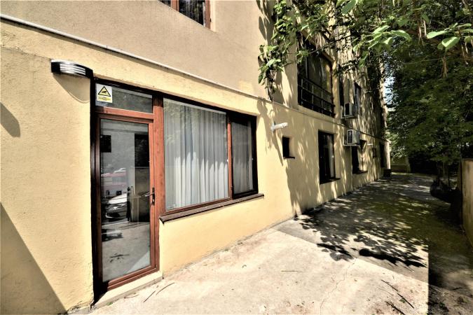 Apartament de doua camere situat în zona Arenei Naționale