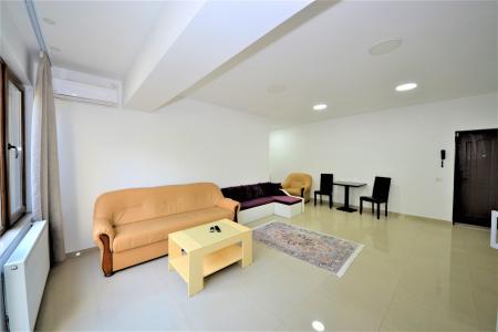 Vanzare apartament de doua camere situat în zona Arenei Naționale