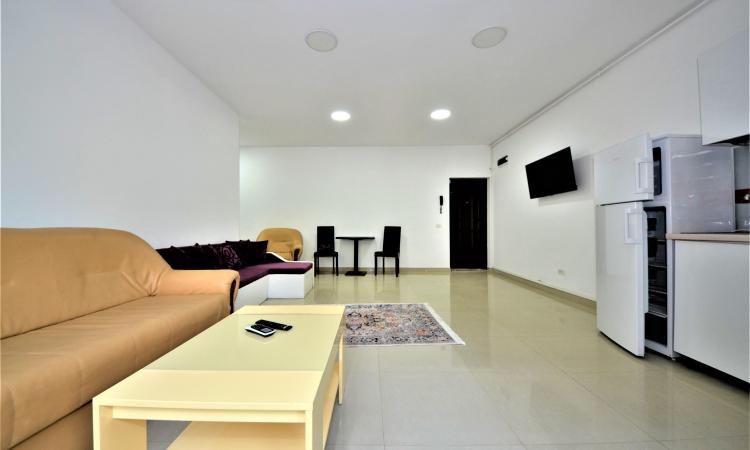Vanzare apartament de doua camere situat în zona Arenei Naționale