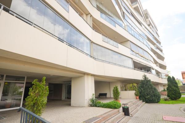 Octopus Garden - 2 camere 77mp - mobilat/utilat -cu parcare subterana