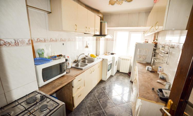 Unirii - Piata Alba Iulia - stradal rond - 3 camere