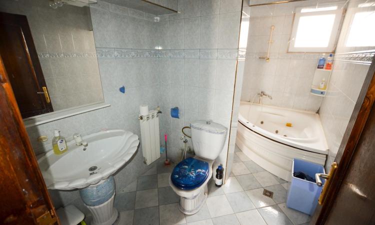 Unirii - Piata Alba Iulia - stradal rond - 3 camere