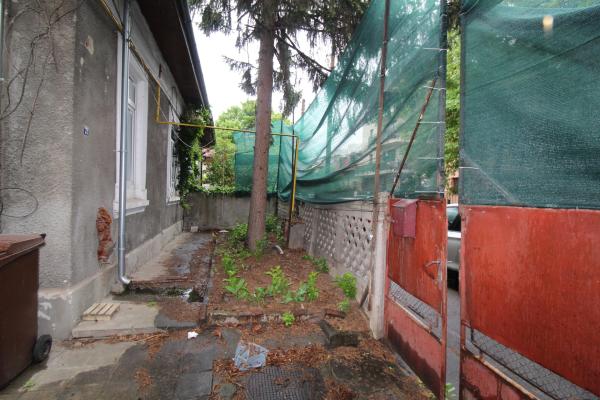 teren intravilan-219 mp-front 11 ml-Turda-certificat urbanism-S+P+1 E