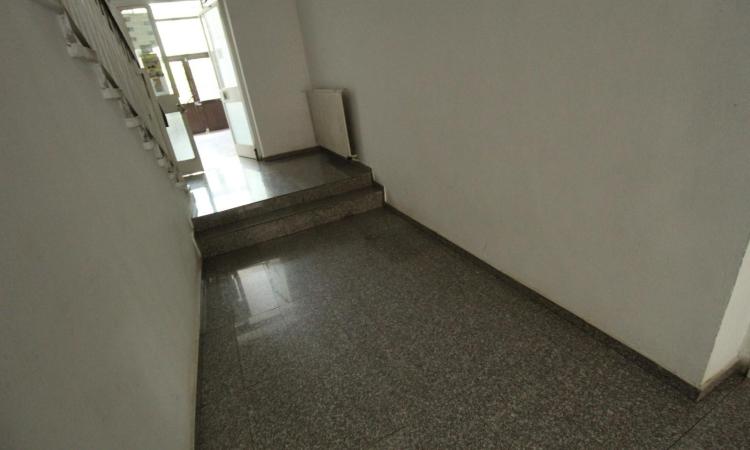 Piata Alba Iulia-Rond-vedere Rond-45 mp-Bld. Unirii