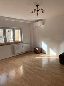 Unirii-Nerva Traian-4 camere-100 mp