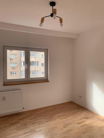 Unirii-Nerva Traian-4 camere-100 mp