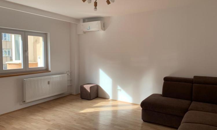 Unirii-Nerva Traian-4 camere-100 mp
