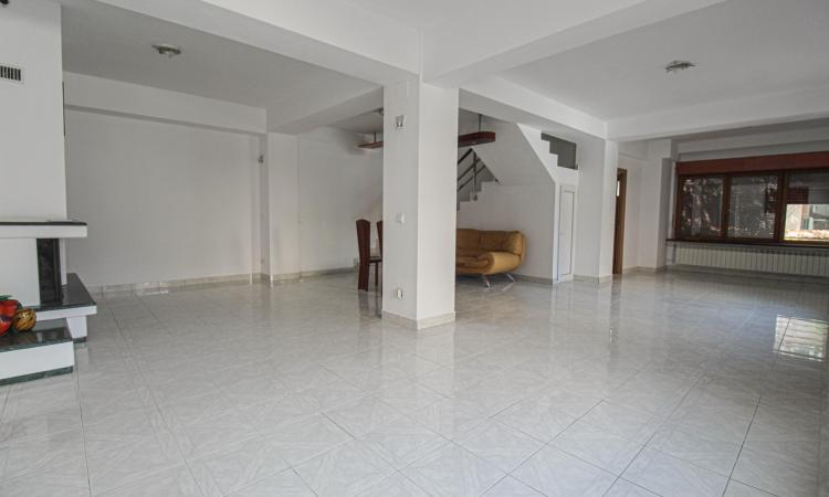Vila P+1 - spatiu comercial/locuit- Dorobanti -Floreasca