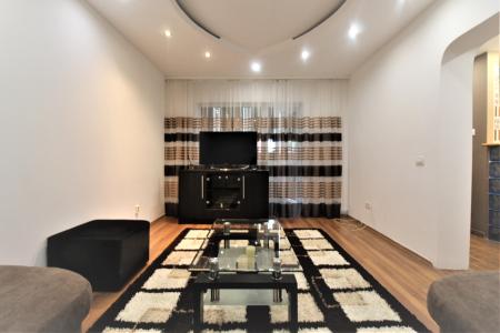 4 camere-90 mp-decomandat-2 bai-2 balcoane-Turda