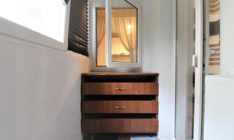 4 camere-90 mp-decomandat-2 bai-2 balcoane-Turda