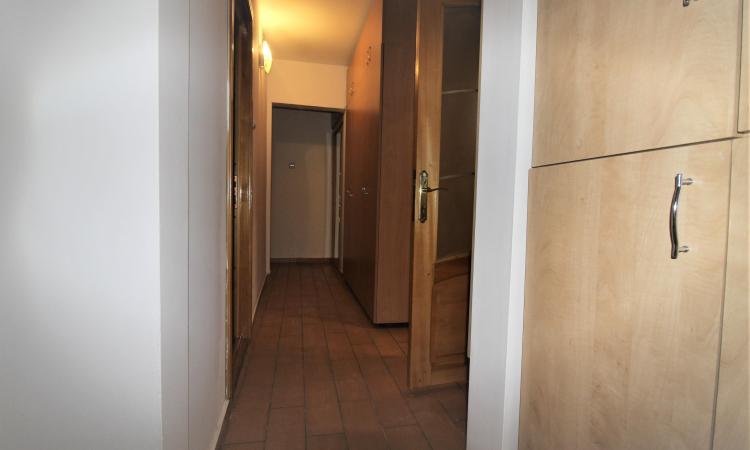 4 camere-90 mp-decomandat-2 bai-2 balcoane-Turda