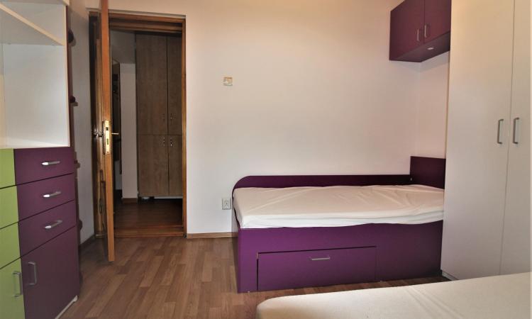 4 camere-90 mp-decomandat-2 bai-2 balcoane-Turda